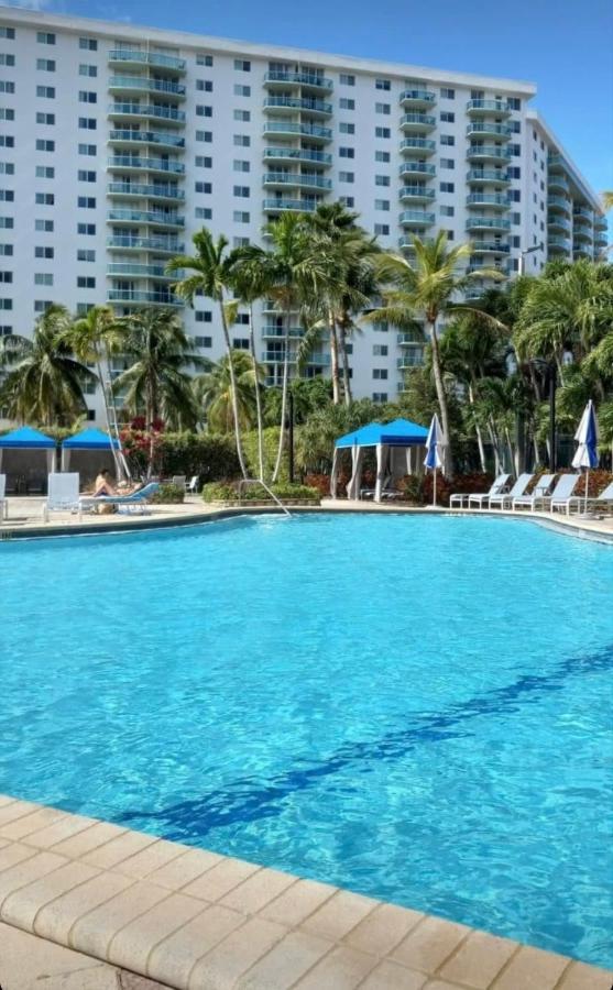 Zen Vacation Rentals Modern Penthouse Across Ocean Miami Beach Zewnętrze zdjęcie